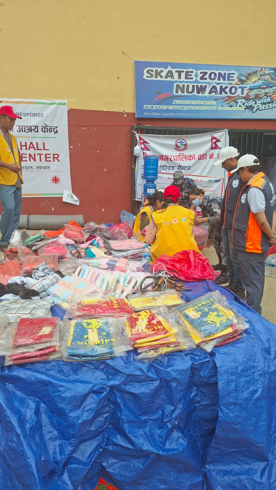 Relief Support at Covered Hall Holding Centre - Image 5